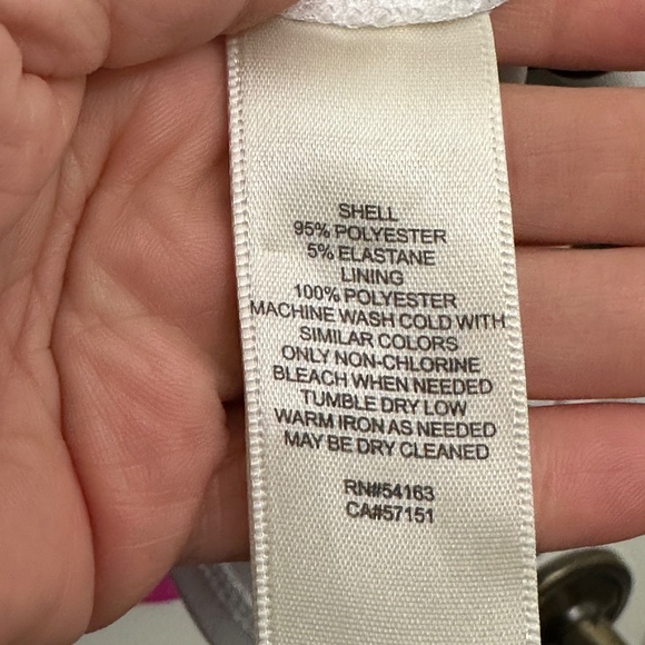 Eliza J Short Sleeved Geometric Print Shift Dress Sz. 4 Black/Pink/Gray/White - Picture 6 of 8